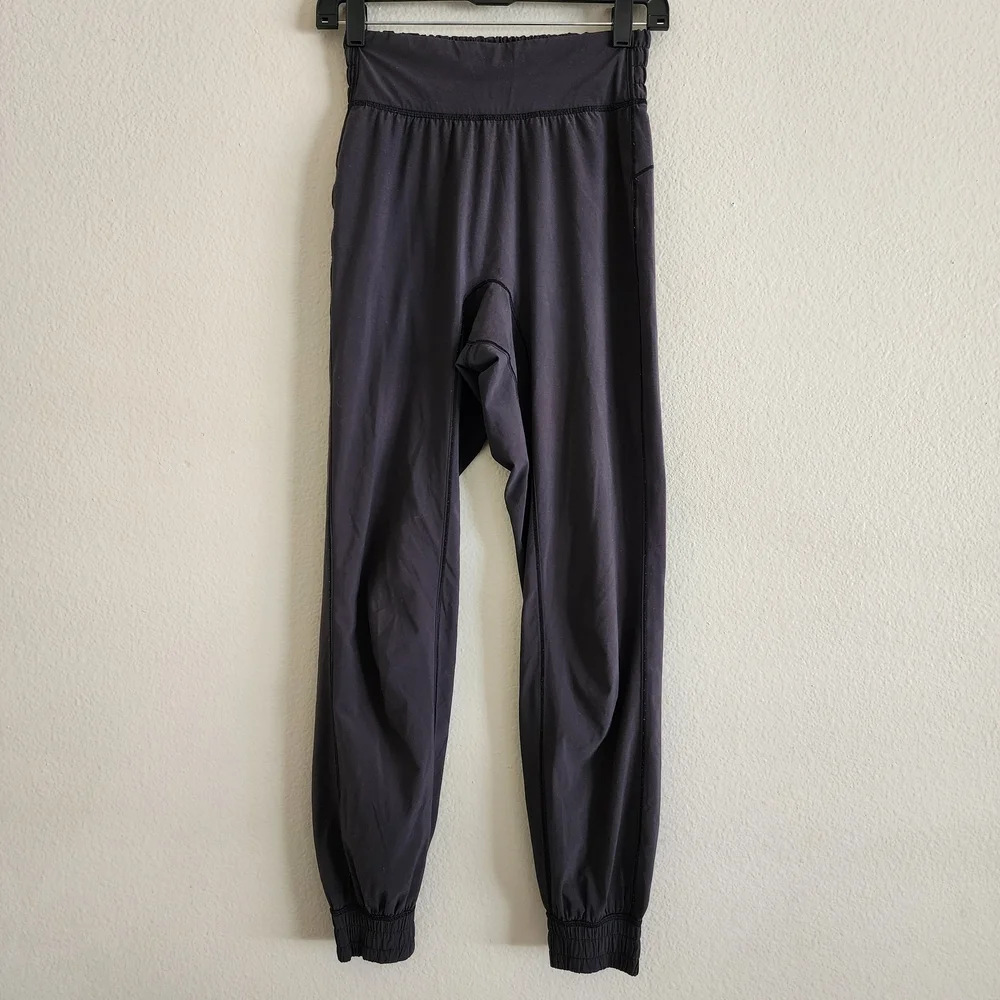 Lululemon Sun Setter Jogger Black High Rise Lightweight Size 2